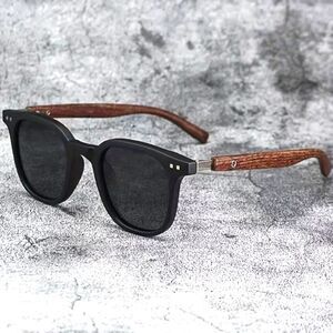 Retro unisex Sun Glasses With Wood detail